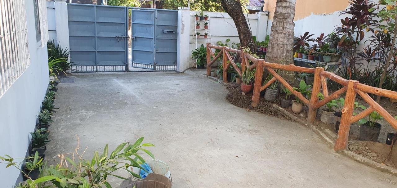 House For Rent Iloilo Arevalo 빌라 외부 사진